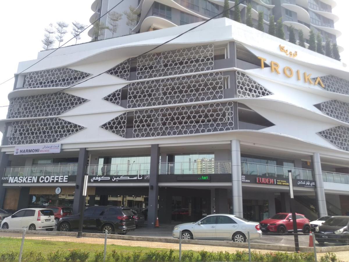 Golden Troika Kota Bharu - 2 Bedrooms Exterior photo